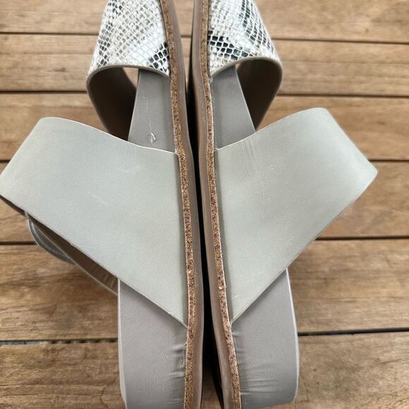 SOFFT AMALFI SNAKE EMBOSSED SLIP-ON LEATHER SLIDE SANDALS 8.5 - Picture 6 of 8